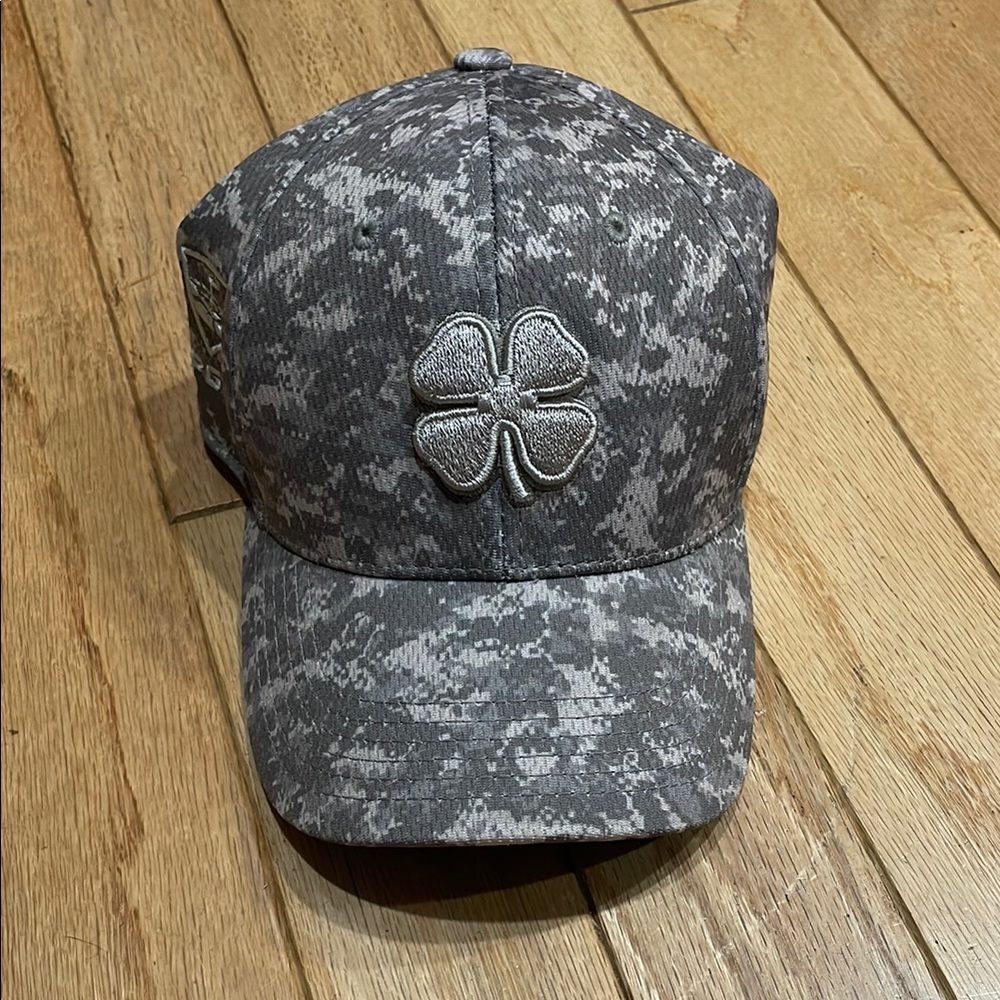 Top Golf Live Lucky Memory Fit cap. Like new